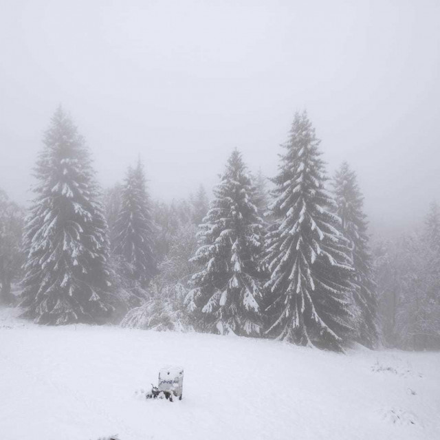 Snijeg u Gorskom kotaru 23.4.2024.