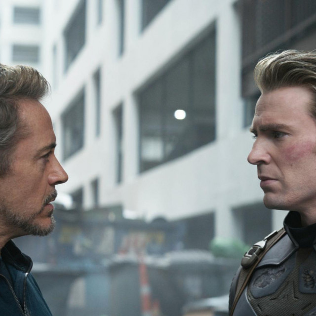 Robert Downey Jr. i Chris Evans, Walt Disney Studios,  Avengers: Endgame (2019).