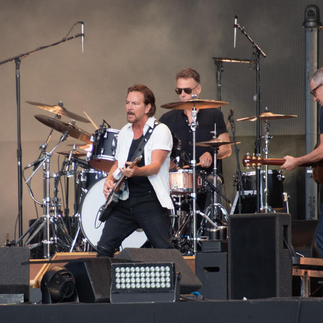 Eddie Vedder, Stone Gossard i Matt Cameron, Pearl Jam, 2022., Hyde Park, London, England, UK on Friday 8 July 2022.