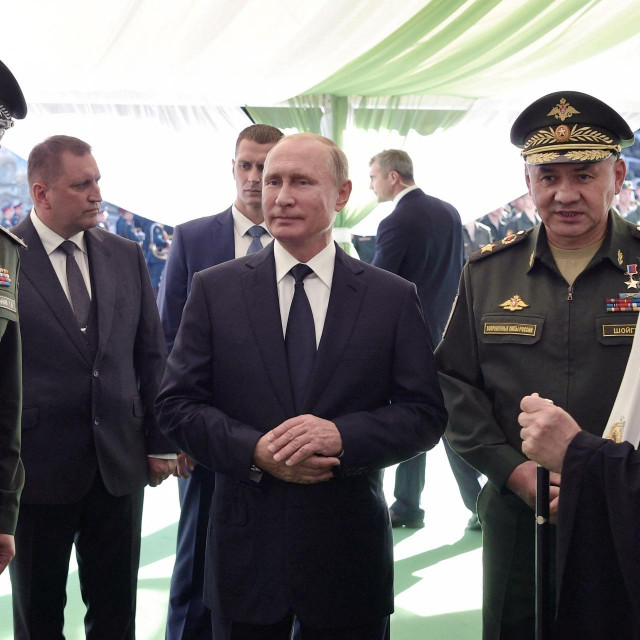 Ruski predsjednik Vladimir Putin, ministar obrane Sergej Šojgu i zamjenik ministra Timur Ivanov 
