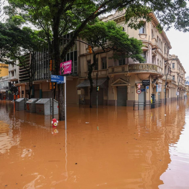 Obilne kiše u južnom Brazilu poplavile ulice