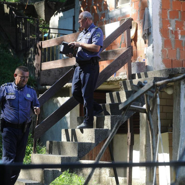 Policija u kući roditelja koji su ostavili bebu (arhivska fotografija iz 2017.)