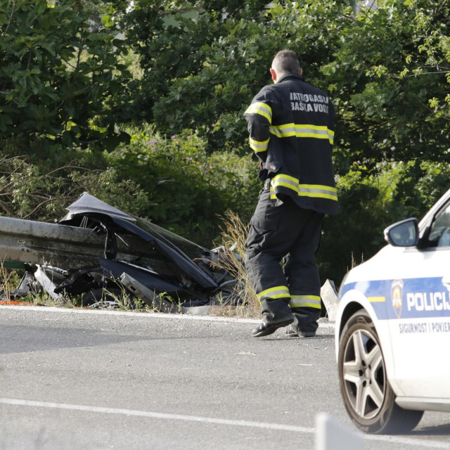 Policijski očevid na mjestu nesreće u Baškoj Vodi