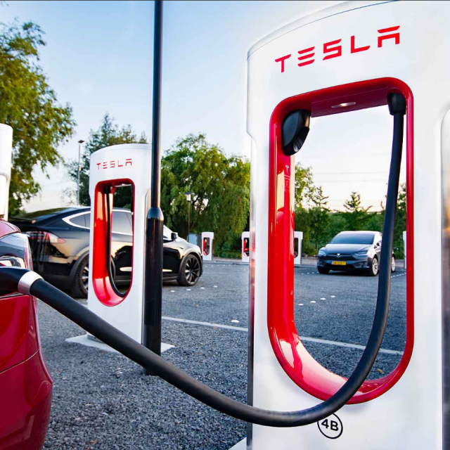 Tesla Supercharger (ilustracija)