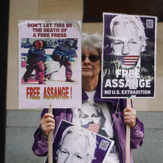 Prosvjed u znak podrške Julianu Assangeu