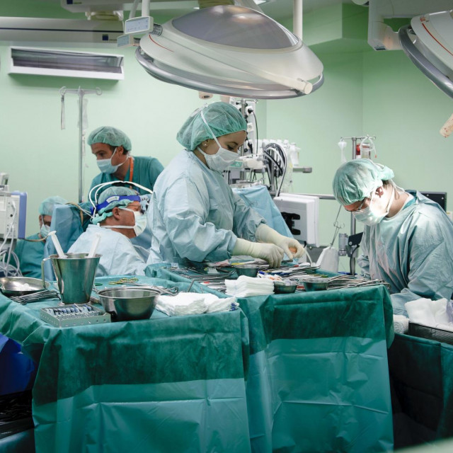Operacija srca u operacijskoj dvorani u KBC Split