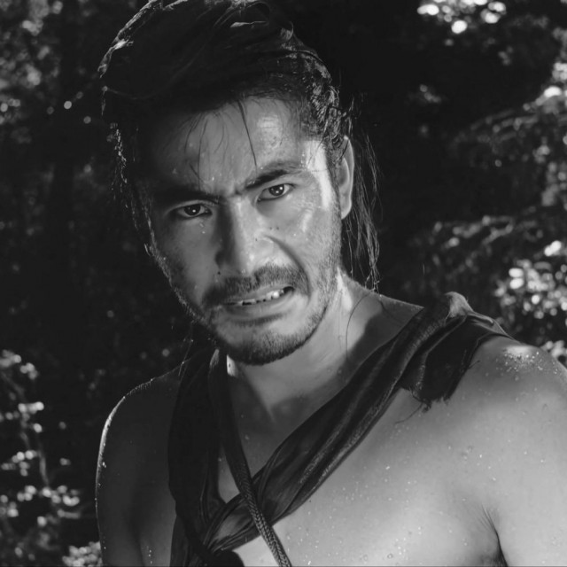 Po romanu kojeg je napisao Ryunosuke Akutagawa, snimljen je poznati film Rashōmon (Akira Kurosawa). U glavnoj je ulozi Toshiro Mifune