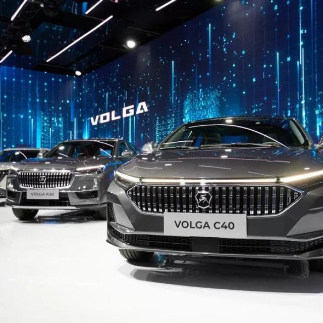 Novi Volga automobili