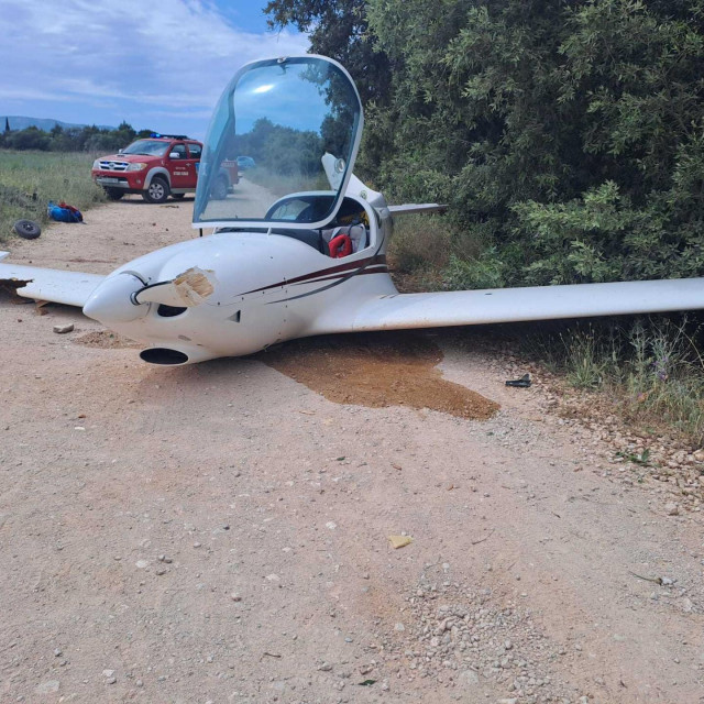 Zrakoplov koji je promašio pistu na otoku Hvaru