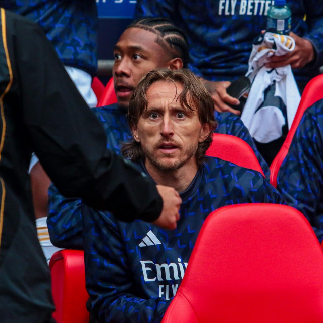 Modrić na klupi tijekom finala s Borussijom