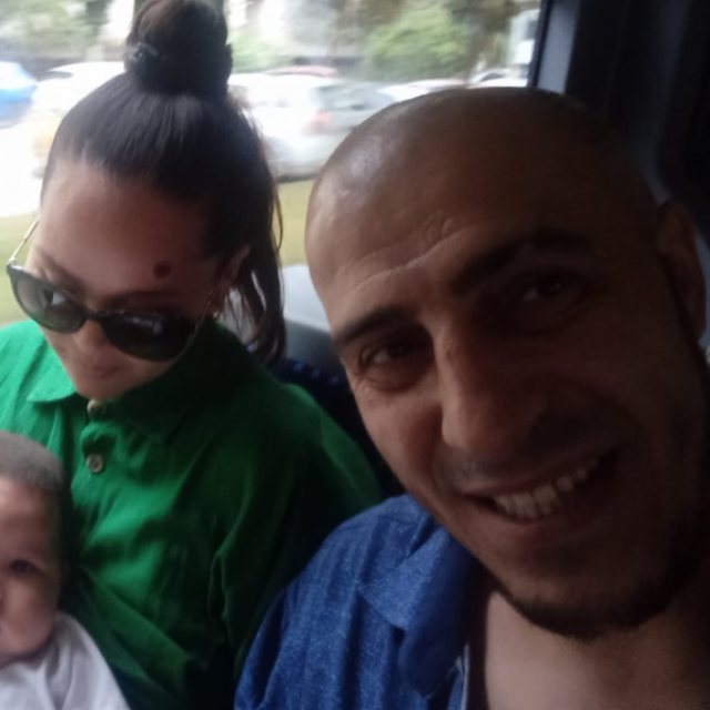 Akhmed Takanev je Čečen koji je iz Rusije sa suprugom Kalzhamal Kabaevom pobjegao pred mobilizacijom, a u Hrvatskoj, gdje su dobili bebu, je proglašen radikalnim islamistom.
