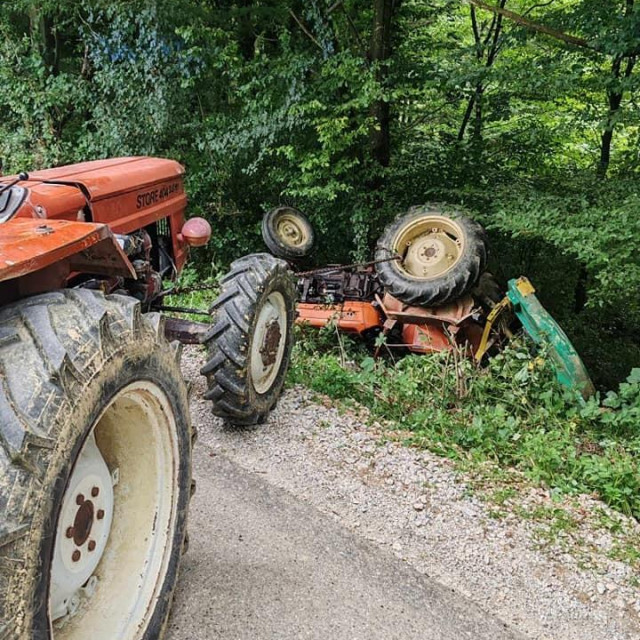 traktor sletio s ceste