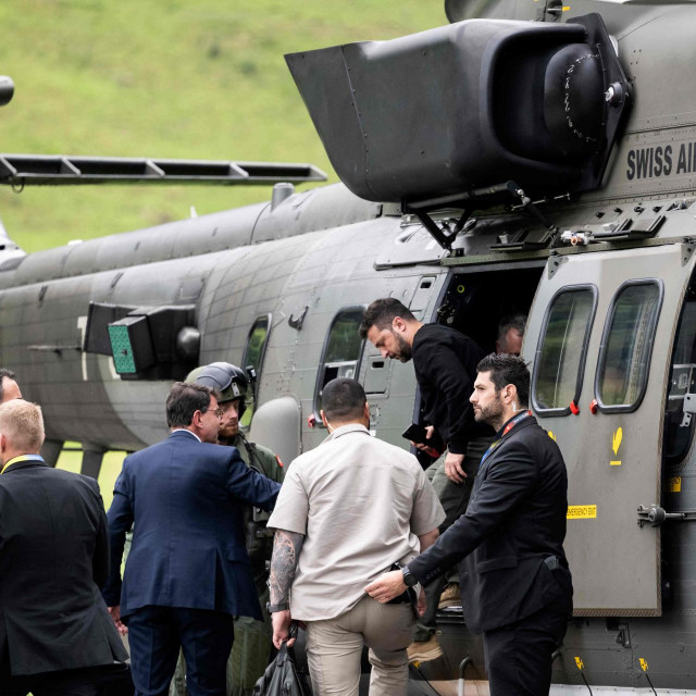 Ukrajinski predsjednik Volodimir Zelenski stiže u Švicarsku