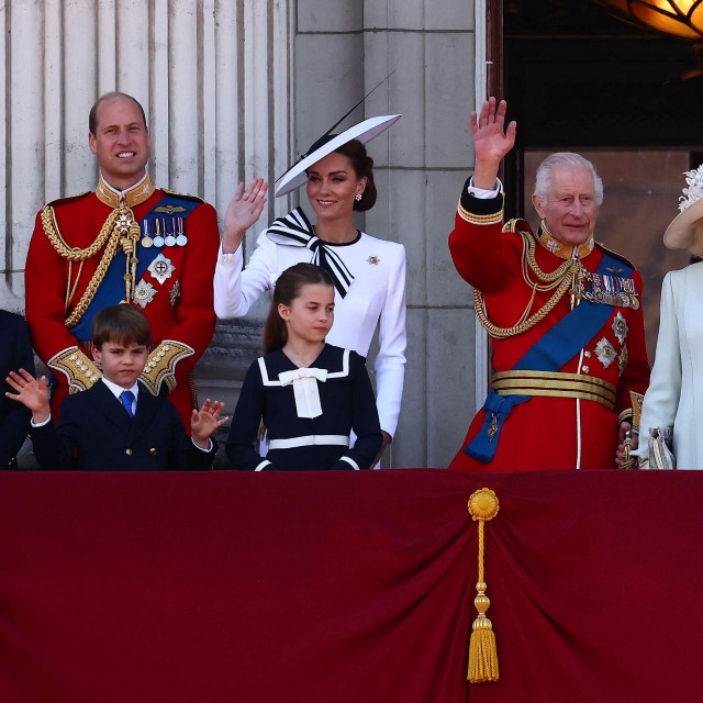 Princ William, princeza Kate, princ George, princeza Charlotte, princ Louis, kralj Charles i kraljica Camilla na svečanoj proslavi kraljevog rođendana Trooping The Colour 2024.