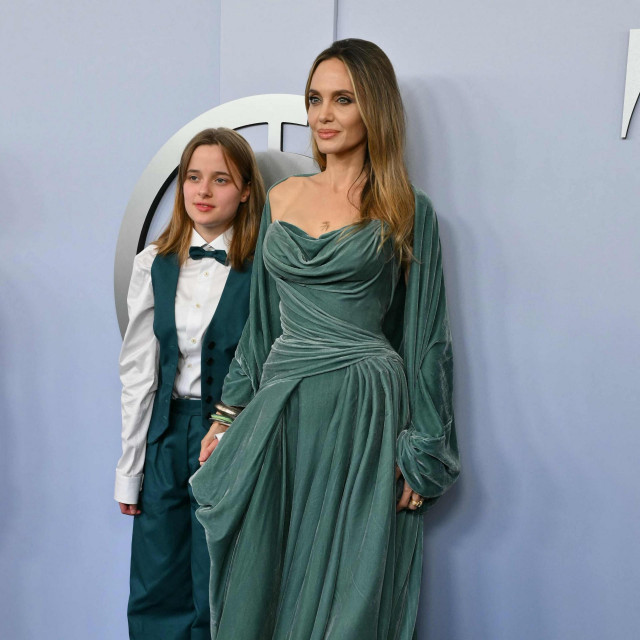 Angelina Jolie i njezina kći Vivienne 