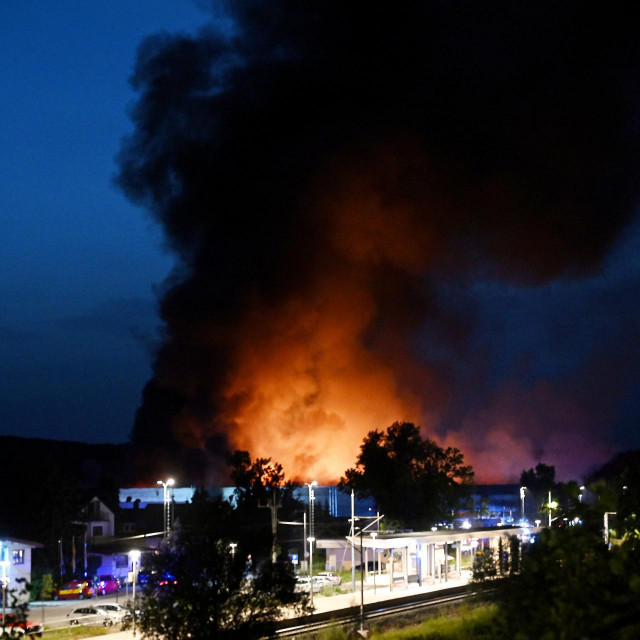 Veliki požar u Zaprešiću