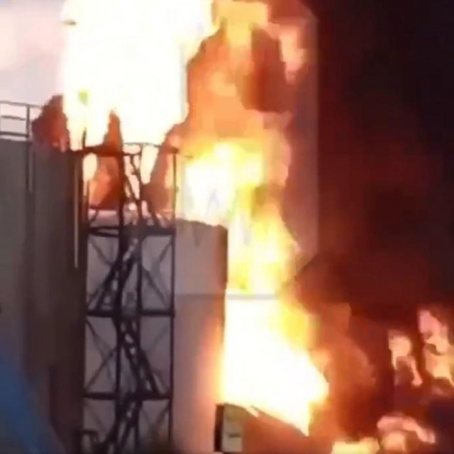 Požar u skladištu nafte Platonovskaja