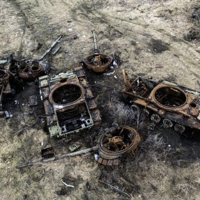 Uništeni ruski tenkovi u Ukrajini/Ilustracija