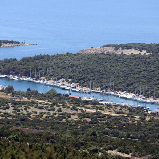 SPECIJAL JUTARNJI!
Simuni, 110721.
ACI marina Simui na Pagu.