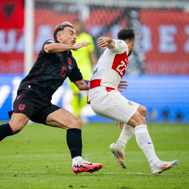 Josip Juranović u akciji tijekom utakmice s Albanijom
