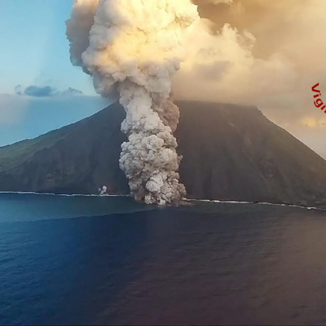 Erupcija vulkana na otoku Stromboli