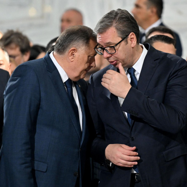 Milorad Dodik, Aleksandar Vučić