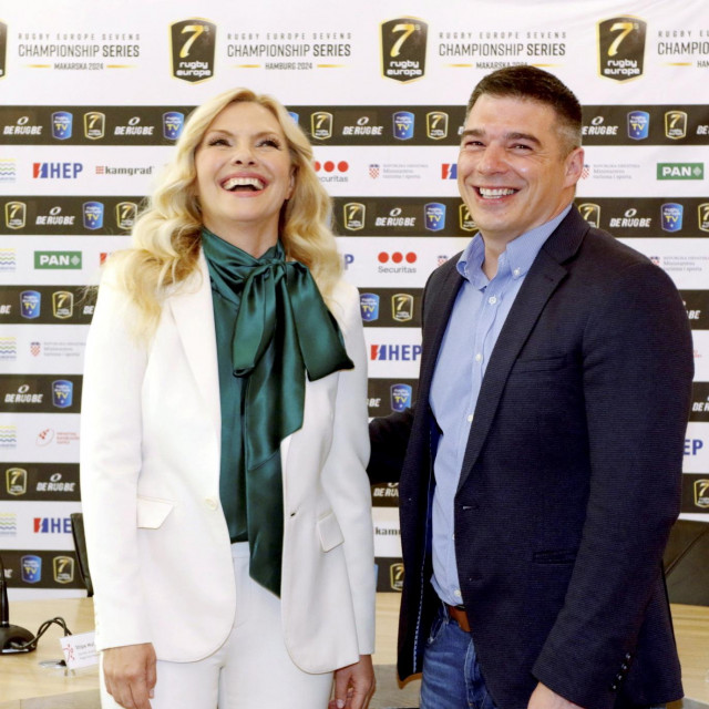 Vlatka Pokos i Većeslav Holjevac na pressici uoči početka Europskog prvenstva u ragbiju u Makarskoj