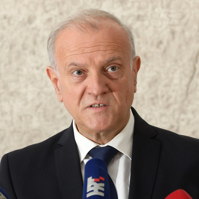 Dražen Bošnjaković