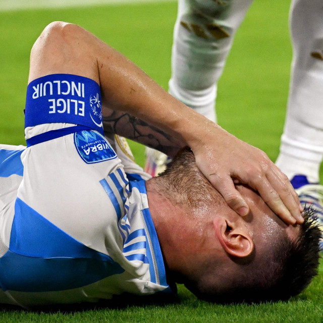 Lionel Messi nakon ozljede u finalu