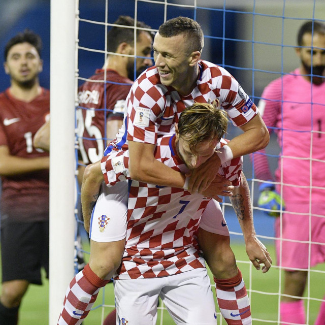 Arhiva/Ivan Perišić i Ivan Rakitić protiv Turske u kvalifikacijama za SP 2018. godine
