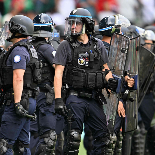 Specijalna policija na utakmici Argentina - Maroko
