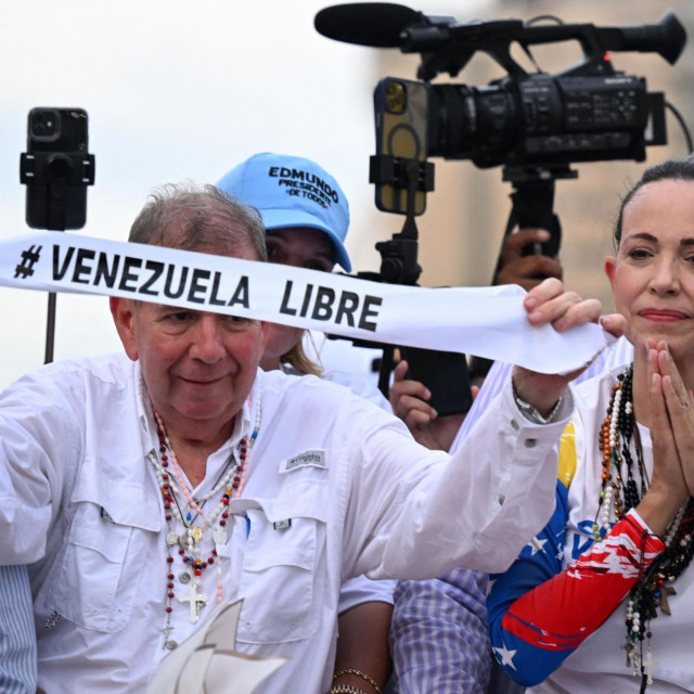 Edmundo Gonzalez Urrutia i Maria Corina Machado