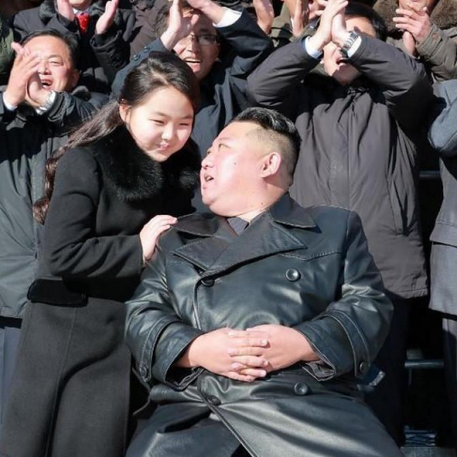 Kim Jong-un i Kim Ju-ae