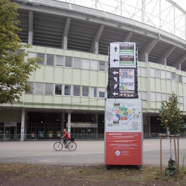  Ernst-Happel stadion u Beču