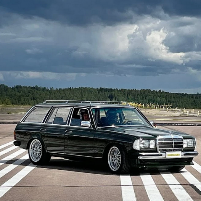 W 123