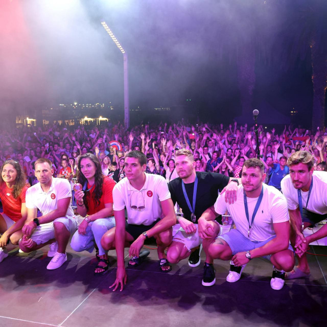 Lena Stojković, Elena Vorobjeva, Filip Jurišić, Barbara Matić, Jere Hribar, Jerko Marinić Kragić, Rino Burić, Ante Vukičević, Helena Jurišić