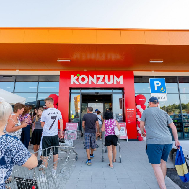 Privrženost supermarketima - prema istraživanju slovenske Mediane, čak 83 posto hrvatskih građana najradije kupuje u supermarketima