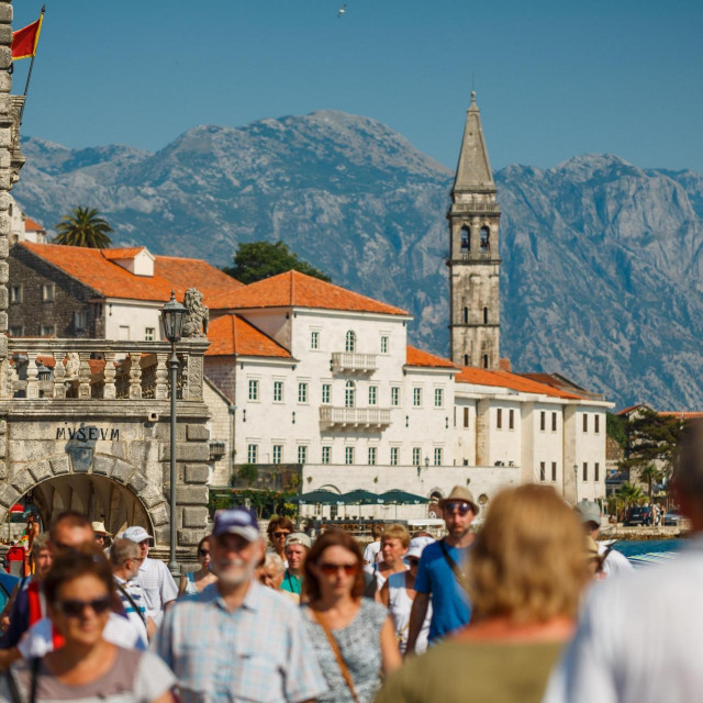 Perast, grad u Crnoj Gori/Ilustracija