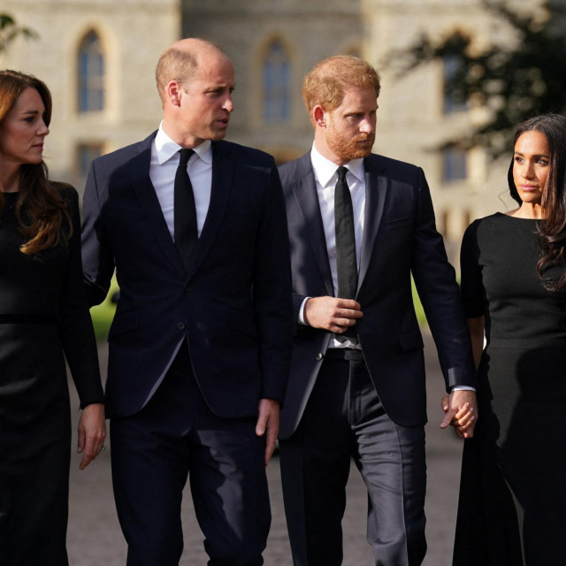 (L-R) Britain‘s Catherine, Princess of Wales, Britain‘s Prince William, Prince of Wales, Britain‘s Prince Harry, Duke of Sussex, and Meghan, Duchess of Sussex on the long Walk at Windsor Castle on September 10, 2022, before meeting well-wishers. King Charles III pledged to follow his mother‘s example of ”lifelong service” in his inaugural address to Britain and the Commonwealth on Friday, after ascending to the throne following the death of Queen Elizabeth II on September 8.,Image: 721461115, License: Rights-managed, Restrictions:, Model Release: no, Credit line: Kirsty O‘Connor/AFP/Profimedia