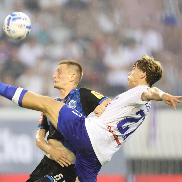 Split, 180824.
Stadion Poljud.
HNK Hajduk - NK Varazdin, utakmica 3. kola SuperSport HNL-a.
Na fotografiji: Ivan Nekic, Rokas Pukstas.