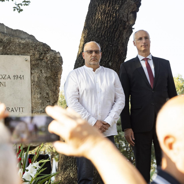 Neven Kačić Bartulović i Ivica Puljak