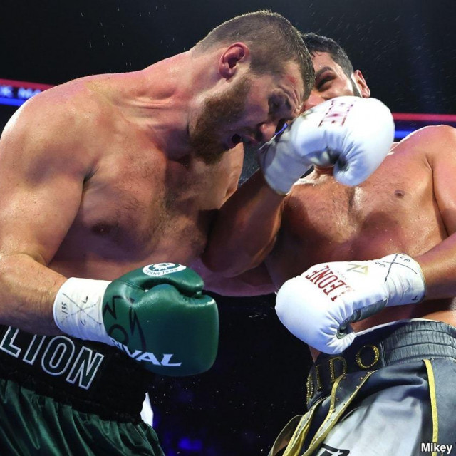 Guido Vianello vs. Arslanbek Makhmudov