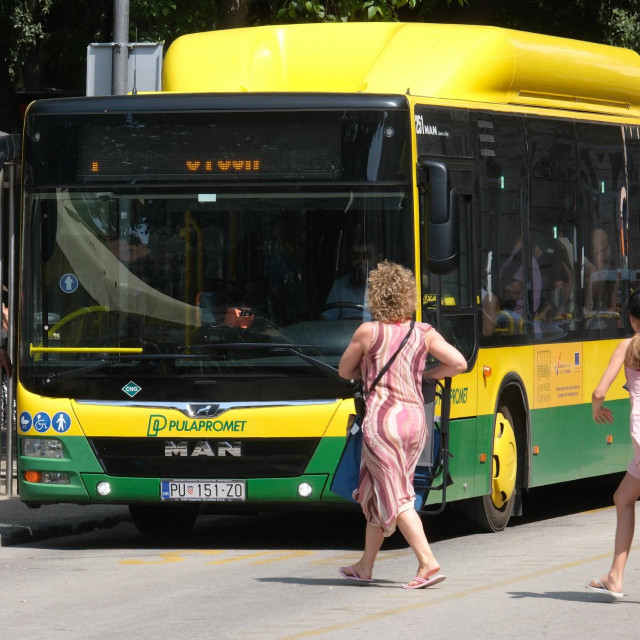 Gradski autobus Pulaprometa (ilustracija)