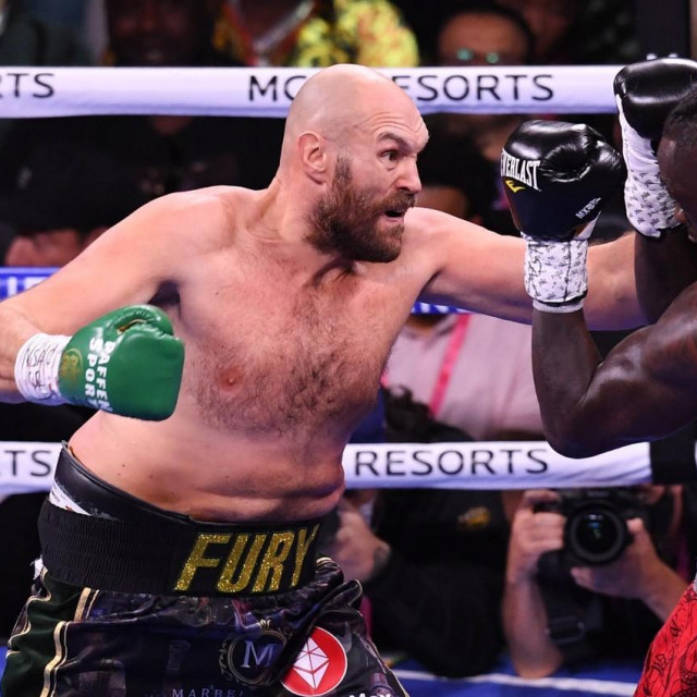 Tyson Fury (lijevo) vs. Deontay Wilder (desno)