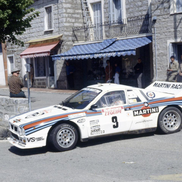 Lancia 037