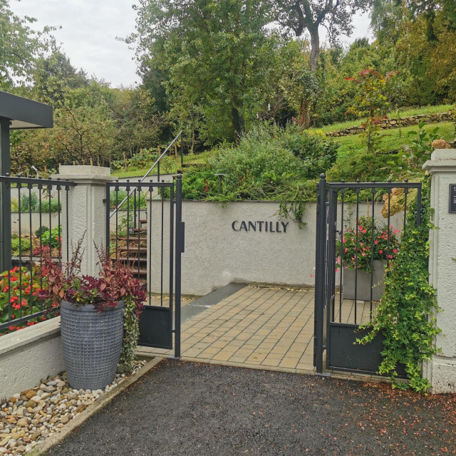 Cantilly Garden Restaurant