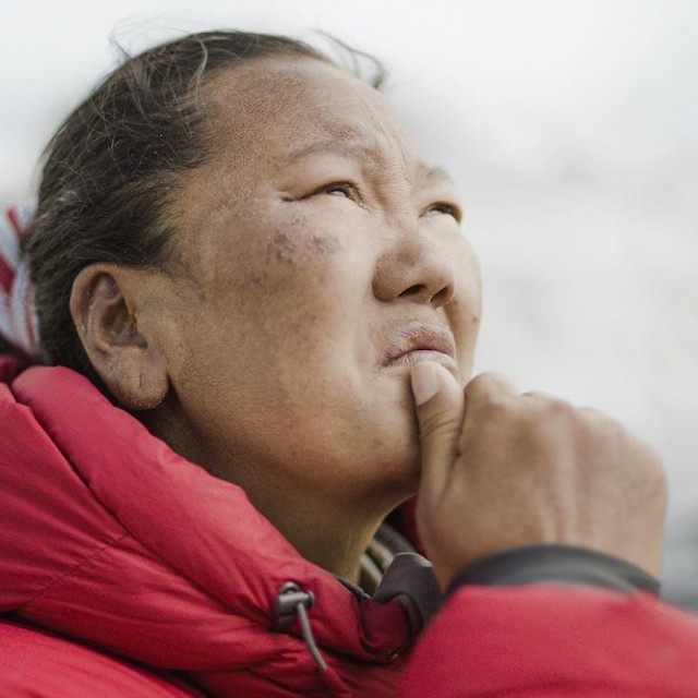 Lhakpa Sherpa na Himalaji je kraljica, a u Americi, gdje dugo živi, radi za nekoliko dolara po satu