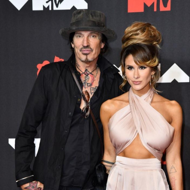 Tommy Lee i Brittany Furlan