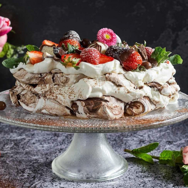 Pavlova po receptu Sanje Vejnović