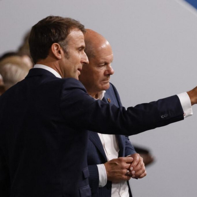 Emmanuel Macron i Olaf Scholz